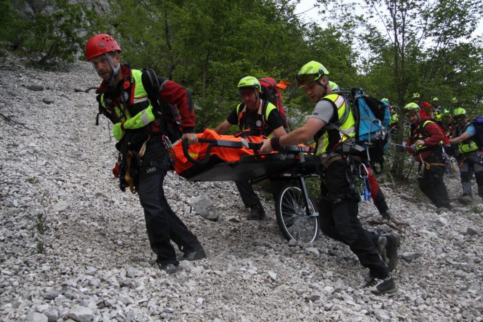 (Slovenski) Gostovanje razstave Čut do sočloveka in ljubezen do gora