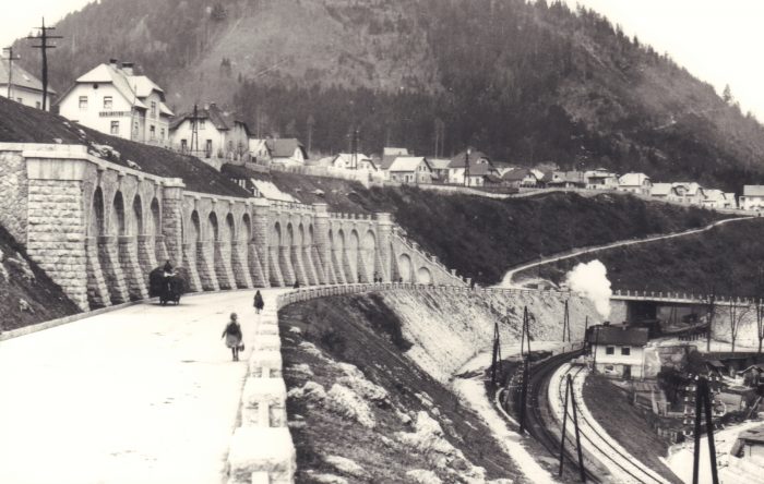 (Slovenski) Odprtje razstave Glavna dovozna žila za Kranj – Gradnja Gaštejskega klanca 1936 – 1938