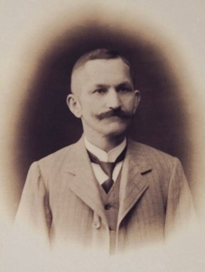 (Slovenski) Odprtje razstave Med uspehi, porazi in iskanjem pravice